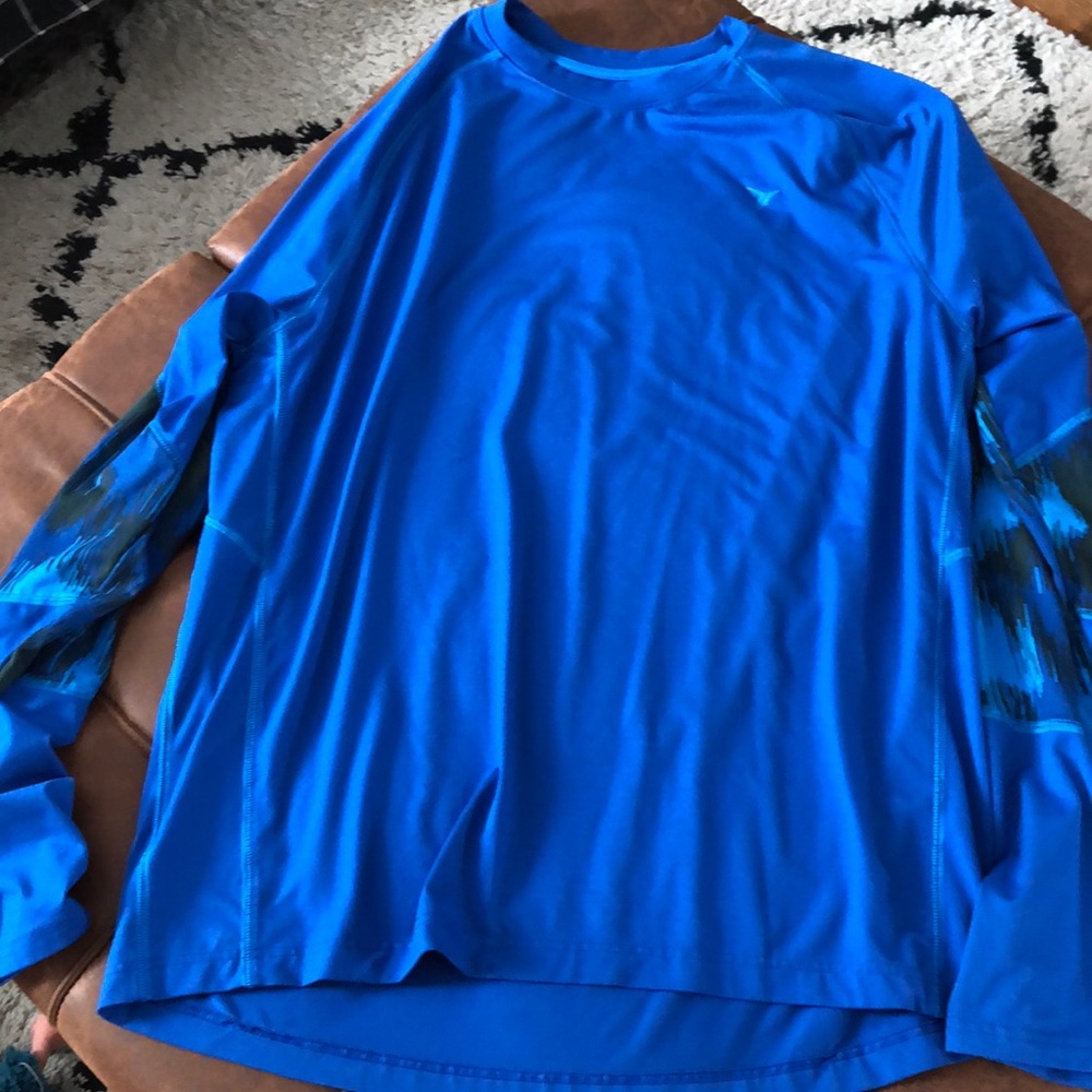 Old Navy Athletic Shirt